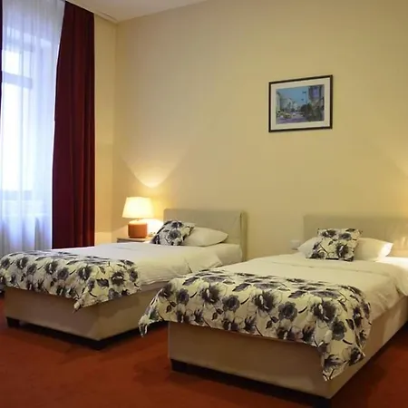 N Hotel