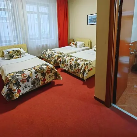 Hotel N