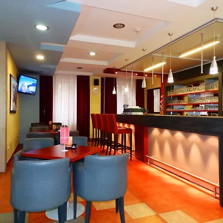 N Hotel 3*