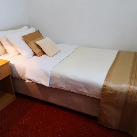 Hotel N 3*